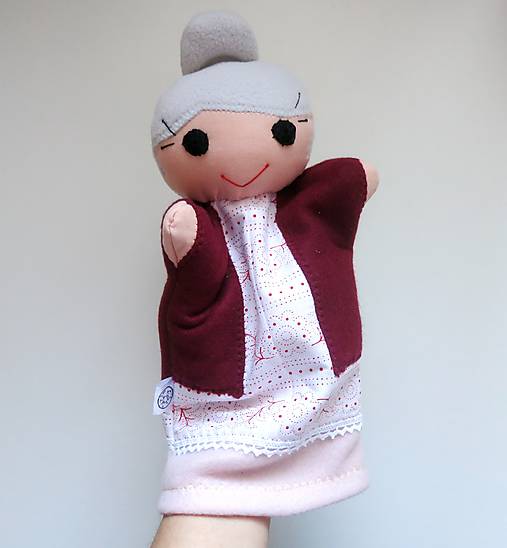 Maňuška babička (s drdolčekom)