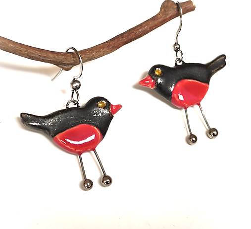 Náušnice - keramické náušnice - Vtáčiky s červenými krídelkami - 17914906_