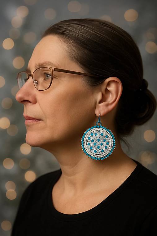 Náušnice - Vyšívané náušnice nielen na Vianoce - 17915992_