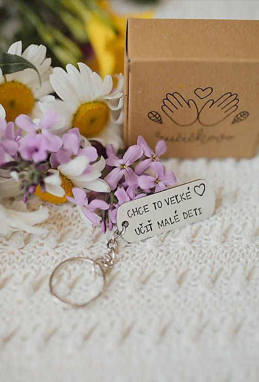 Kľúčenka (Chce to veľké srdce učiť malé deti)