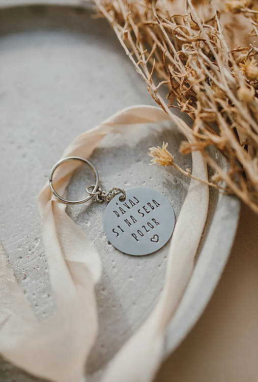 Kľúčenka (Dávaj si na seba pozor)