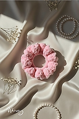 Ozdoby do vlasov - Háčkovaná scrunchie gumička - Velvet (rôzne farby) (Ružová (90019)) - 17918178_