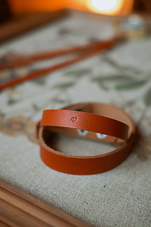 Kožený náramok - malé ♡