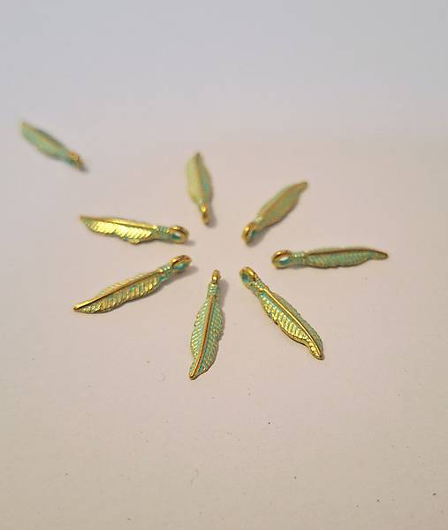 PR102 Prívesok list 2 cm