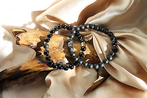 PUTO_partnerské s iniciálkami