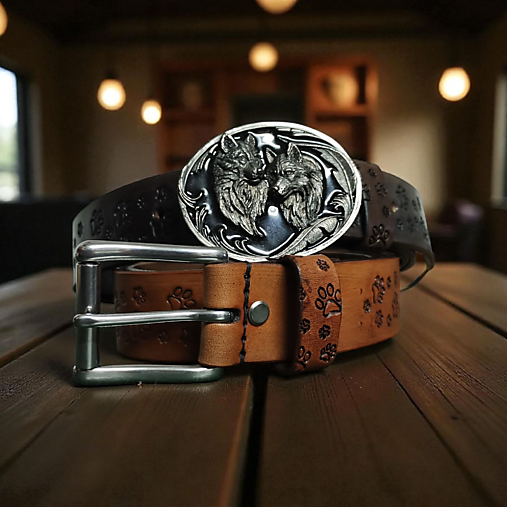 Zdobený kožený opasok