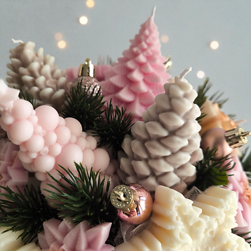 Vianočná sviečková dekorácia