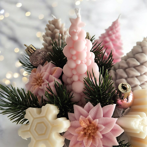 Vianočná sviečková dekorácia