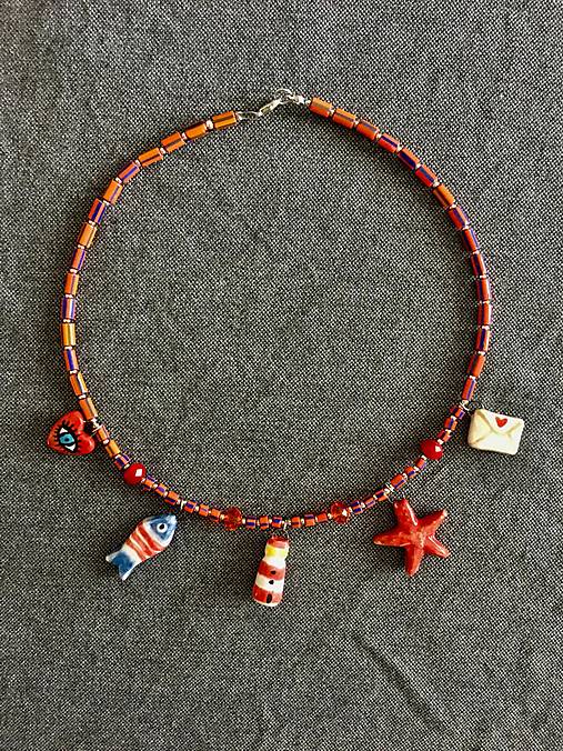 Náhrdelníky - Náhrdelník s keramickými príveskami - 17920165_