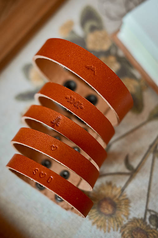 Kožený náramok - vetvička