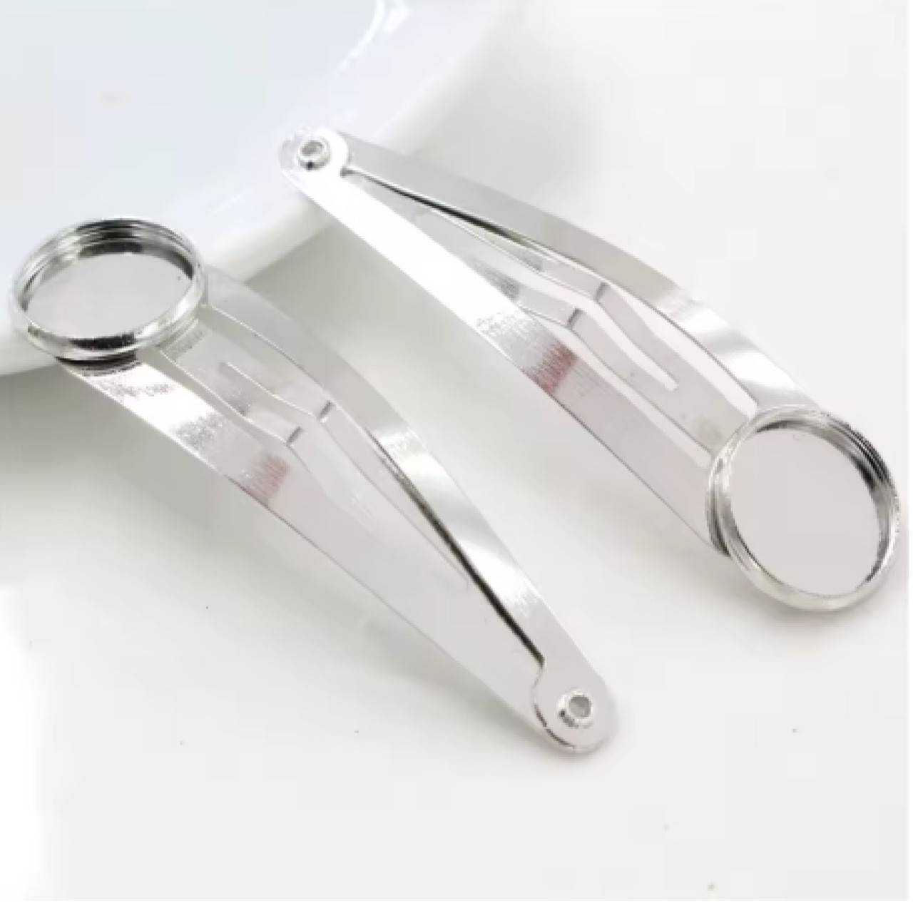 SZ101 Základ na sponku s lôžkom 12 mm