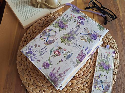 Papiernictvo - Nastavitelný obal na knihu - Vážky a levandule - 17922650_