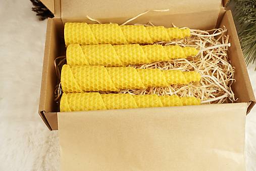 Sada 4 kusov Špirálových sviečok z včelieho vosku