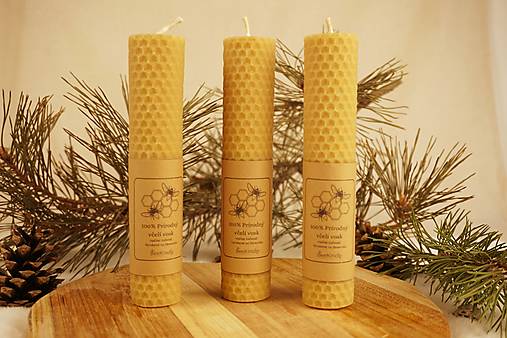 Ručne stáčaná vysoká sviečka- 1 kus