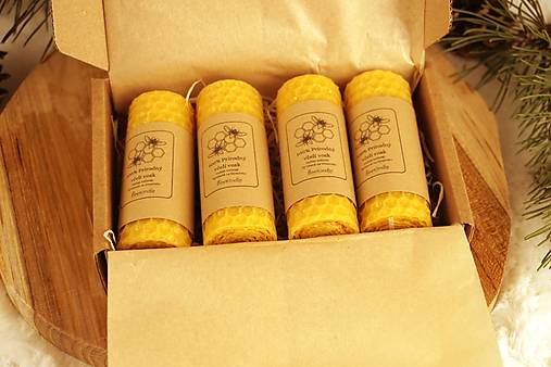 Sada 4 kusov Ručne stáčaných nízkych sviečok