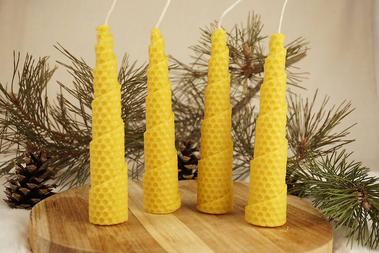 Sada 4 kusov Špirálových sviečok z včelieho vosku