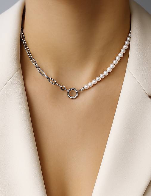 Perlový náhrdelník s retiazkou