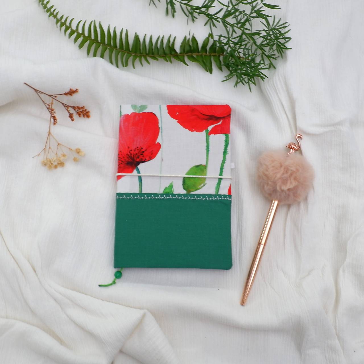 Diár  na rok 2026 TÝŽDENNÝ - A6 - Vlčie maky