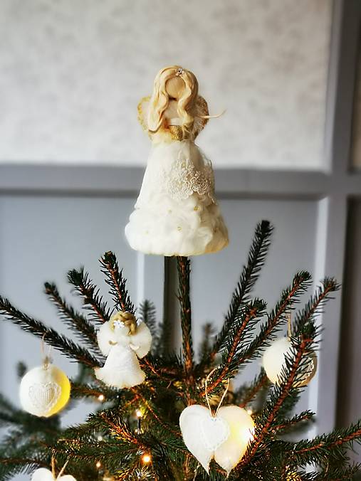 Dekorácie - Anjel na špic stromčeka - 17926066_