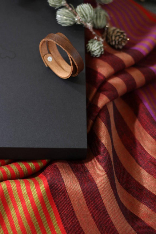Elegantná ľanová šatka – dokonalý vianočný darček pre mamu alebo sestru