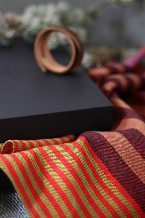 Elegantná ľanová šatka – dokonalý vianočný darček pre mamu alebo sestru