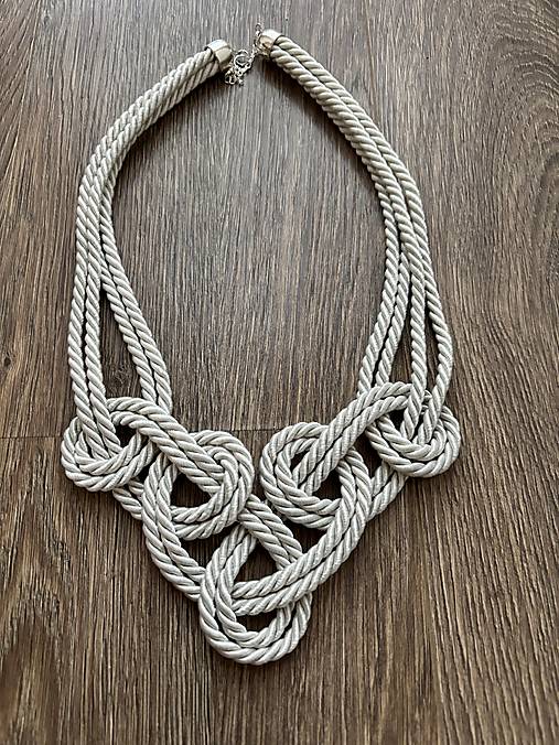 Náhrdelníky - Viazaný náhrdelník - 17928508_