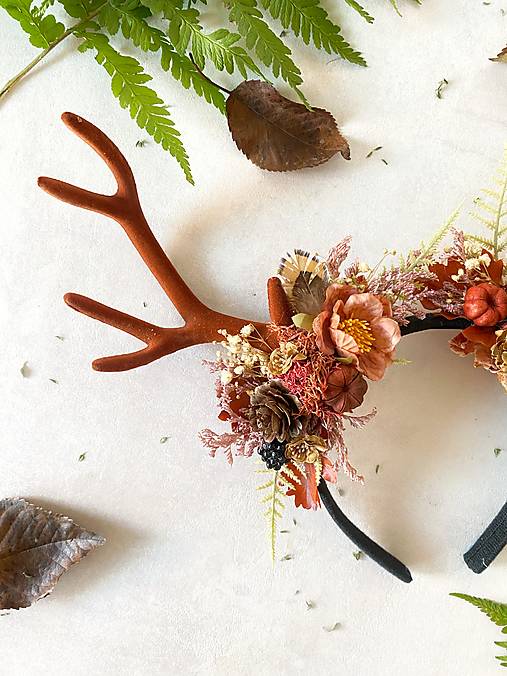 Korunka s parôžkami "čas tekvíc"