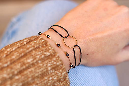 Šnúrkový náramok kruh (karma)