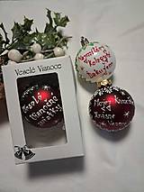 Dekorácie - Vianočná gula malovaná  voskom ,doplnená ručným písaním..... - 17926117_