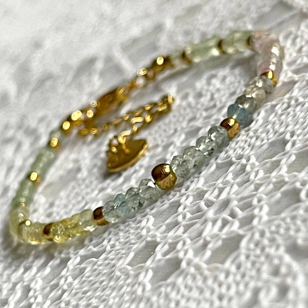 Aquamarine and Morganite Bracelet Steel Gold / Náramok akvamarín, morganit, oceľ A0023