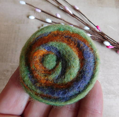 Brošne - plstená brošňa slimák - Výpredaj! - 17929710_