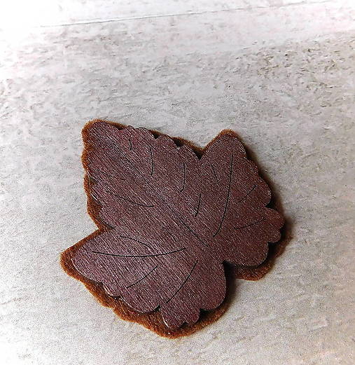 Brošne - drevená brošňa hnedý list - Výpredaj všetkého! - 17930245_