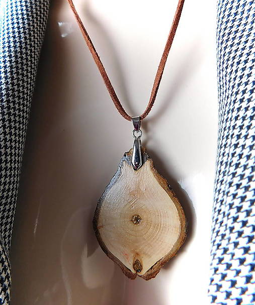 Náhrdelníky - drevený prívesok elegancia obojstranný na koži / 1 - Výpredaj všetkého! - 17930491_