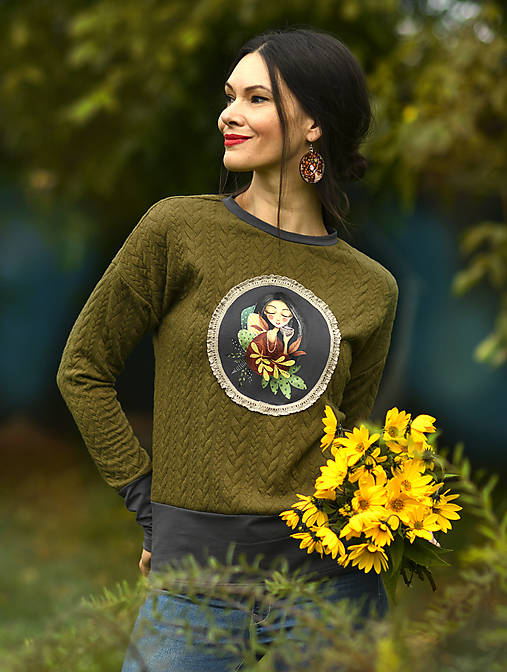 Svetre a kardigány - Svetrík Kamélia - 17930206_