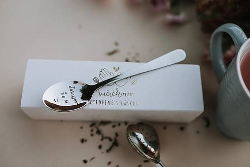 Lyžičky Ručičkovo s vyrazenými nápismi