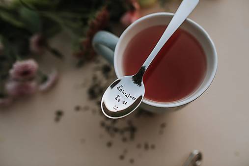 Lyžičky Ručičkovo s vyrazenými nápismi