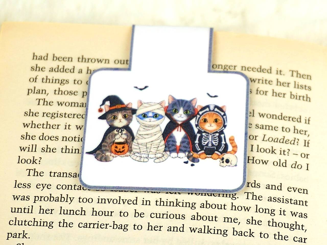 Halloweenska kolekcia magnetických záložiek | Vyberte si svoj motív (Mačky v kostýmoch)