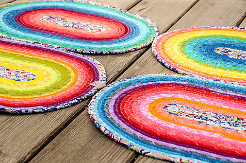 Úžitkový textil - Duhové prostírání ze šňůry - 17929757_