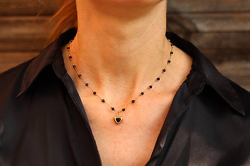 Náhrdelník onyx so srdiečkom