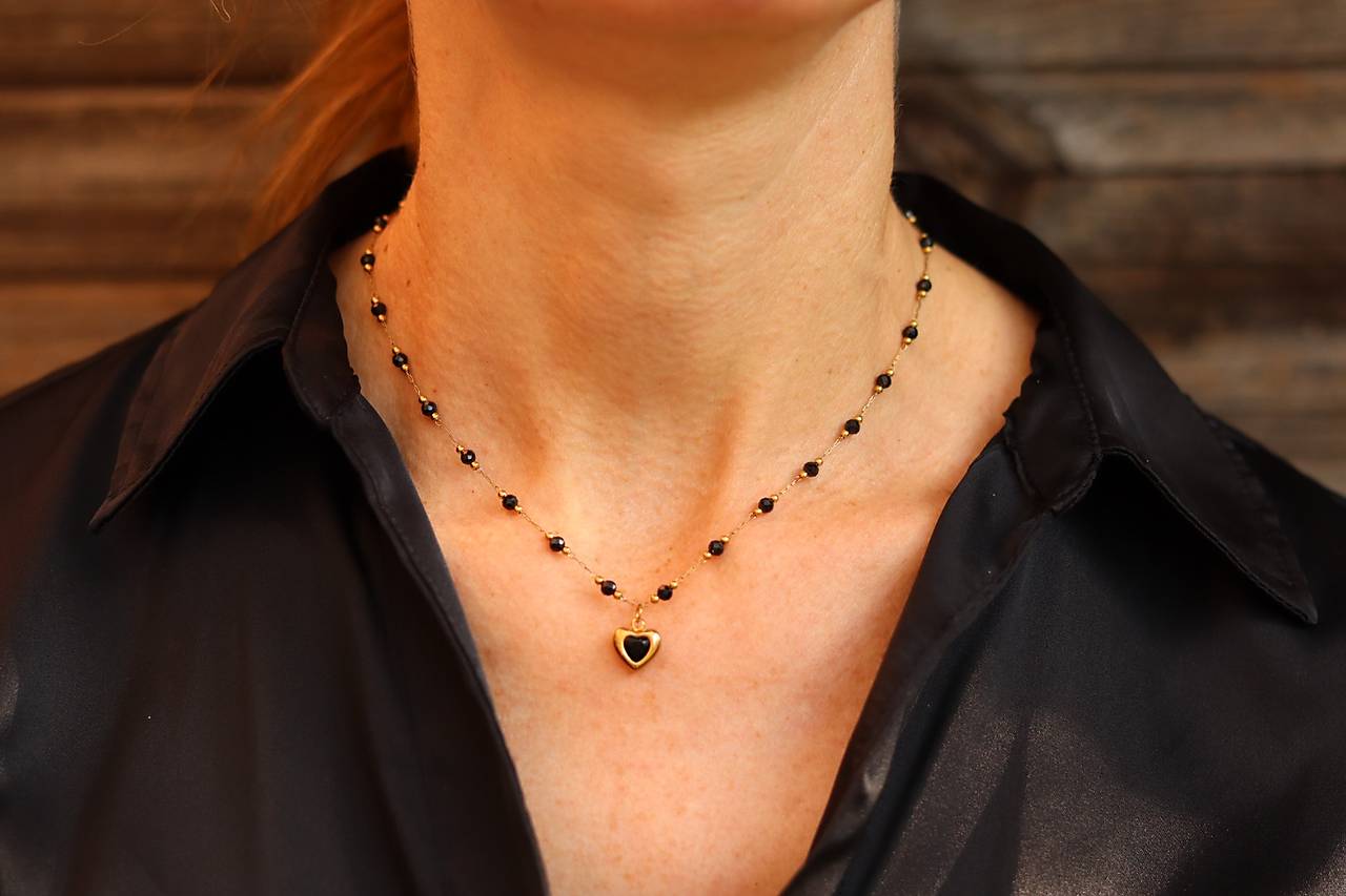 Náhrdelník onyx so srdiečkom