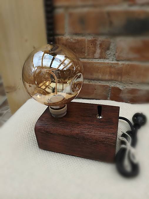 Lampa nočná dekoračná