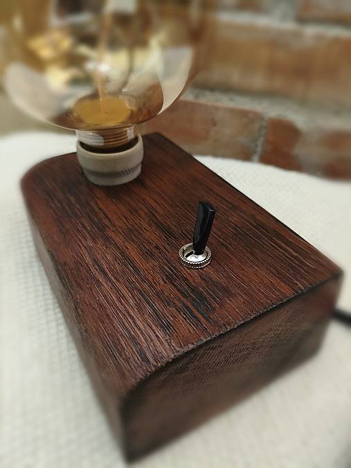 Lampa nočná dekoračná