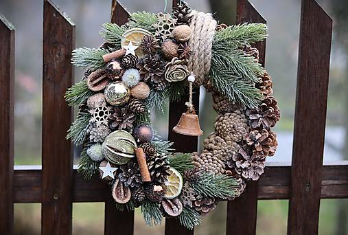 Dekorácie - Vianočný veniec - 17933524_