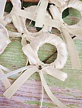  - Venčeky na tanečnú slávnosť (maslovobiele) - 17934746_