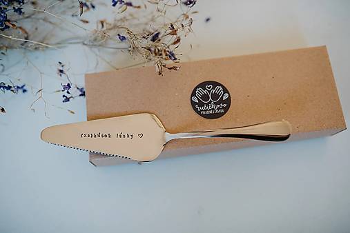 Tortová lopatka Ručičkovo s ručne vyrazeným textom