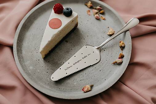 Tortová lopatka Ručičkovo s ručne vyrazeným textom