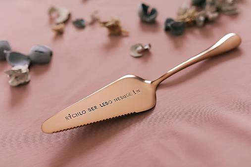 Tortová lopatka Ručičkovo s ručne vyrazeným textom