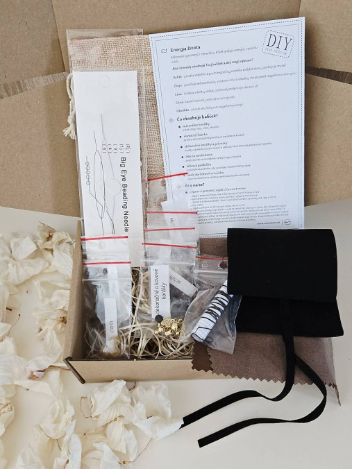 Kreatívne balíčky - Náramok z minerálov