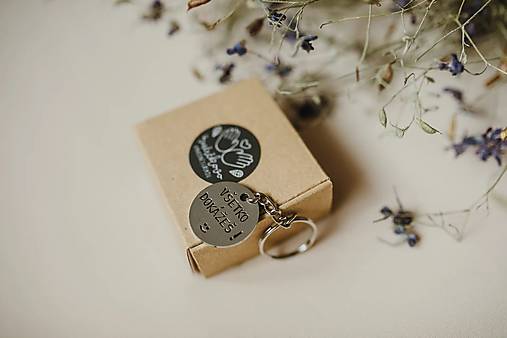 Kovové kľúčenky Ručičkovo s ručne vyrazeným textom