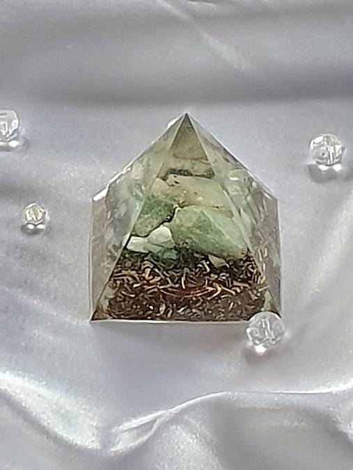 Orgonitová pyramída HOJNOSŤ A PROSPERITA
